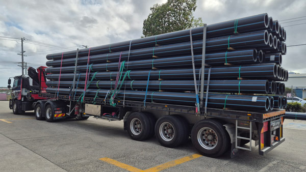 Civilpipes Truck carrying PE Pressure Piping Civilpipes Truck carrying PE Pressure Piping
